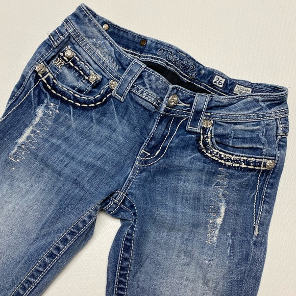 Miss Me Embellished Boot Cut Blue Jeans in LT 01C Size 26 VGUC - Picture 4 of 16